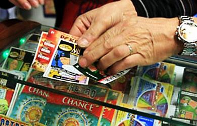 Regular scratch card games